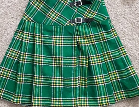 traditional irish kilt outfit